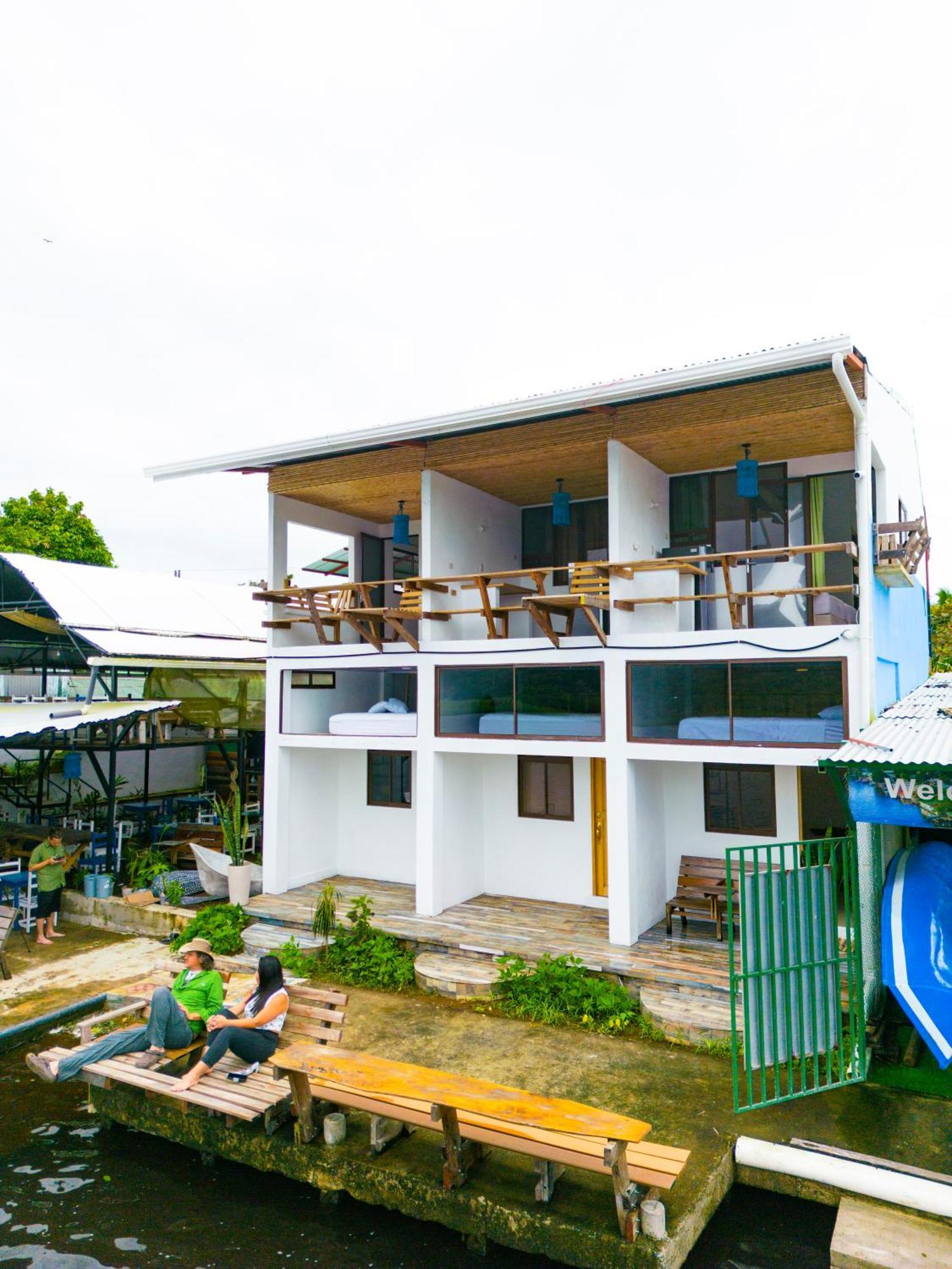 Hotel Pura Natura Riverside Tortuguero Exterior photo